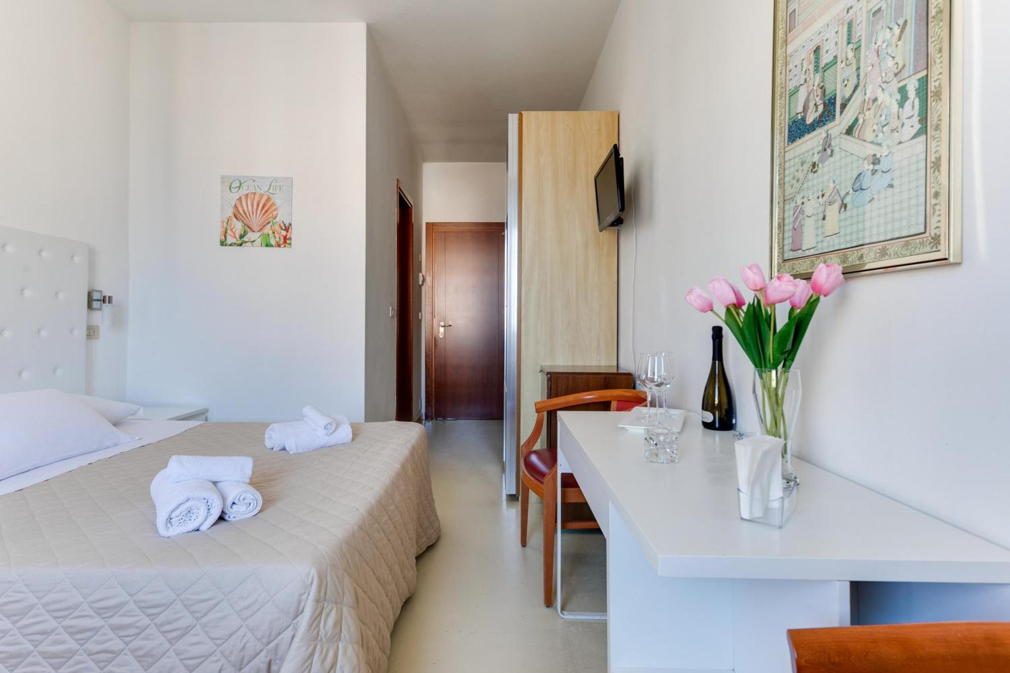 Hotel La Perla Rimini Zewnętrze zdjęcie