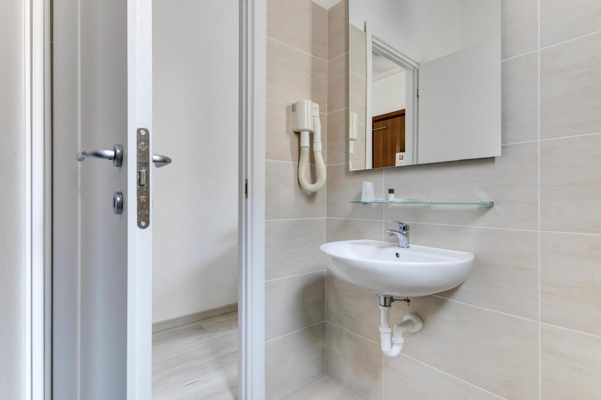 Hotel La Perla Rimini Zewnętrze zdjęcie
