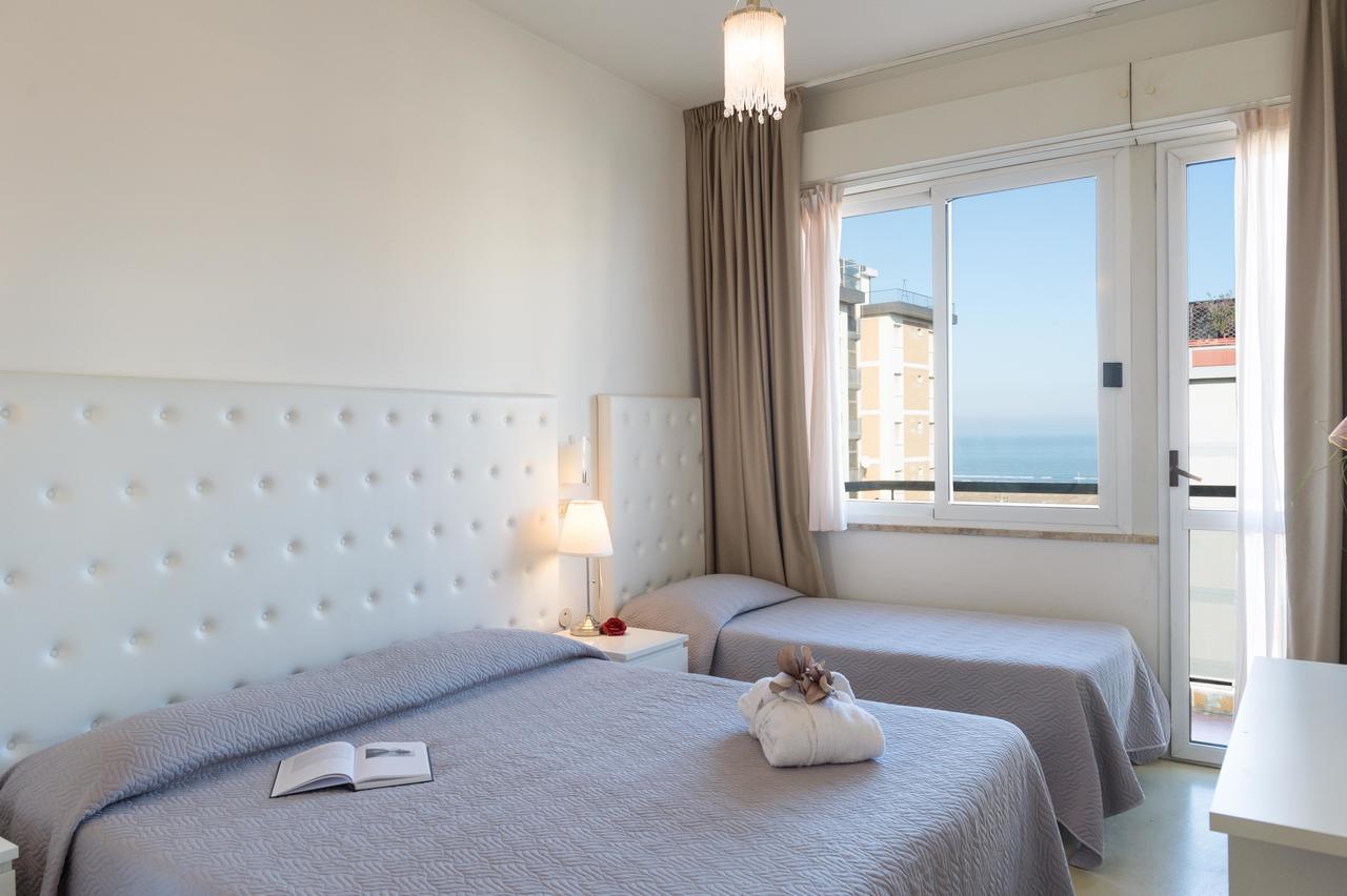Hotel La Perla Rimini Zewnętrze zdjęcie